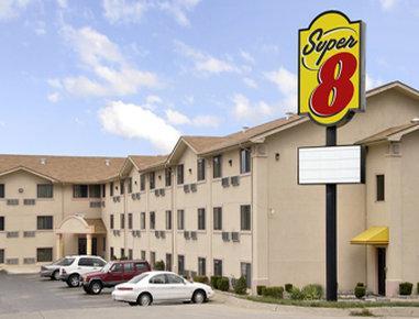 Super 8 By Wyndham Bridgeton/Arpt/St Louis Area Hotel Exterior foto